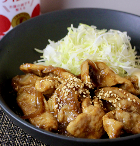 生姜焼き（レシピ2人分）。栄養価（1人分）カロリー：466kcal、タンパク質：31.4g、脂質：30.5g、糖質：11.8g、塩分：3.0g
